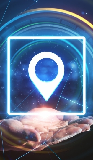 main_qui_tient_position_gps_digital_mobile